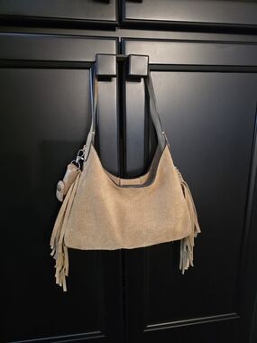 Boho Suede Fringe Shoulder Bag in Tan